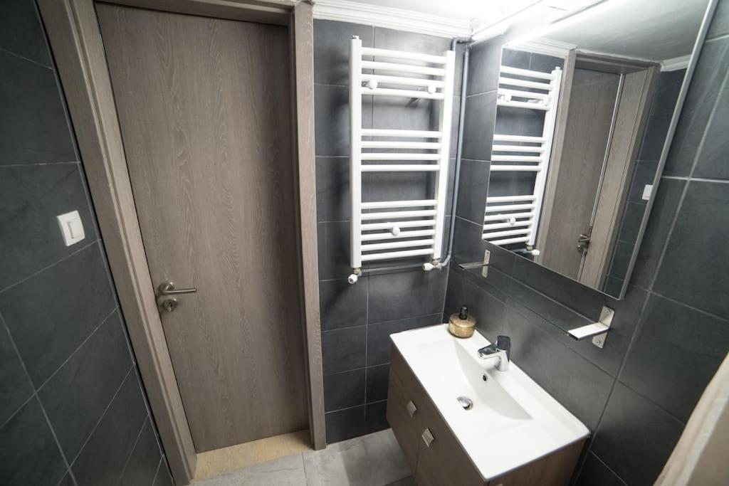 Markopoulosapartments Nea Moudhania Exteriör bild